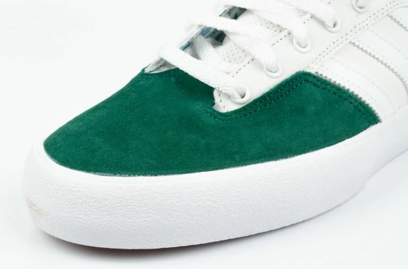 Atlete për meshkuj adidas, të bardha dhe të gjelbra