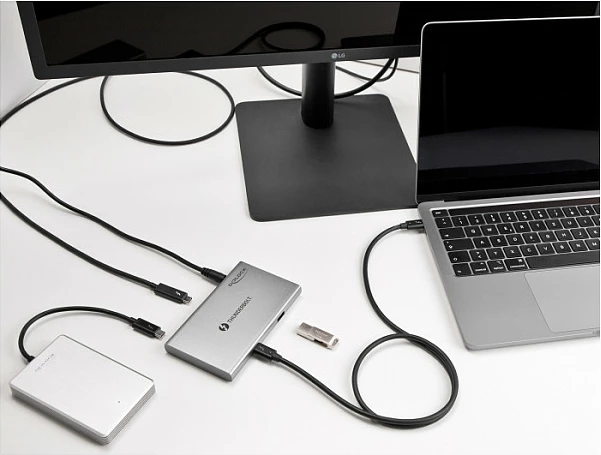 Hub Thunderbolt 4 DeLOCK, 3x Thunderbolt 4 + 1x USB-A 10Gbps, 85W PD, gri