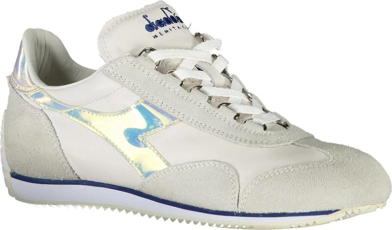 Atlete DIADORA femra, të bardha