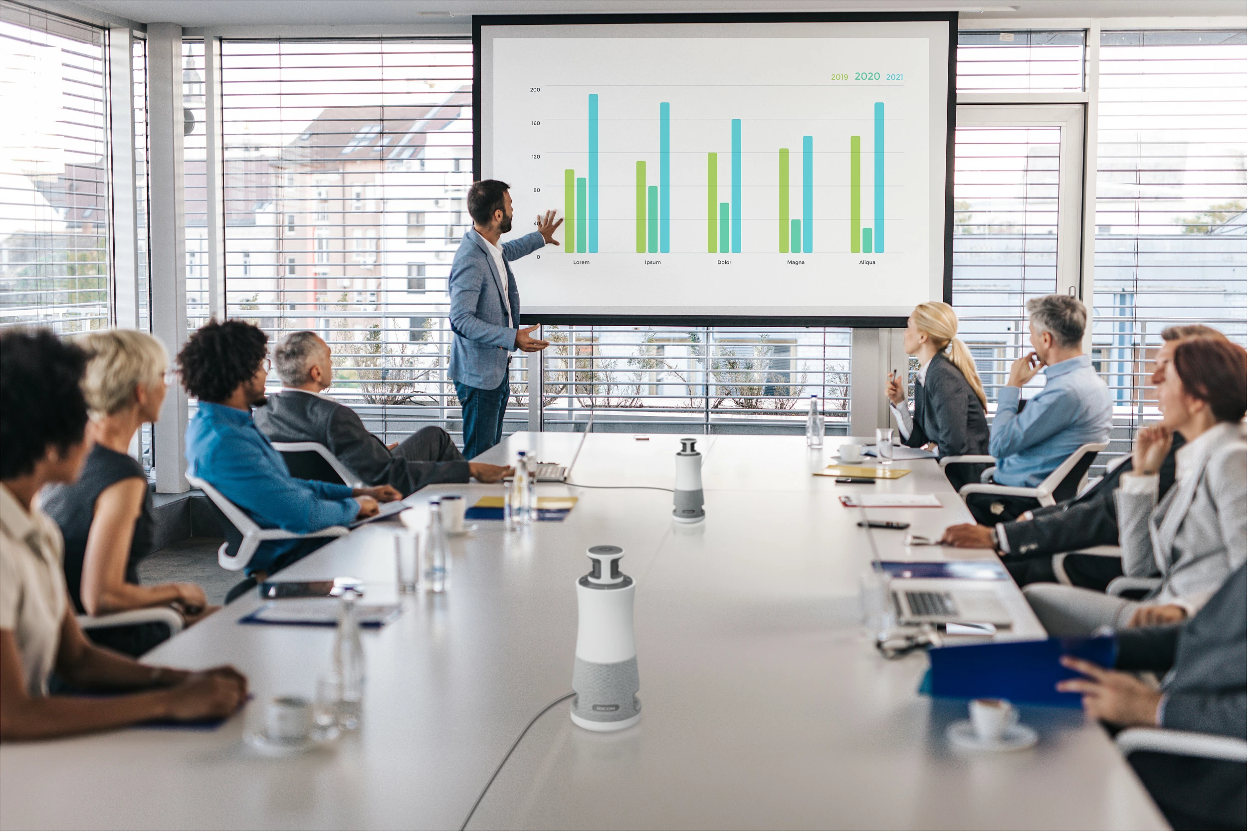 Sistem video-konference Ricoh Meeting 360 V2, Full HD 1080p, 360°, Ethernet, USB-C, Gri/Bardh