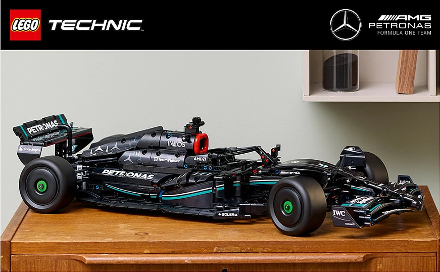 Set ndërtimi LEGO Mercedes-AMG F1 W14 E Performance, 1642 pjesë
