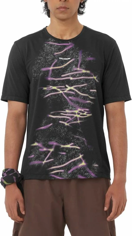 Maicë Salomon SHKout Core Graphic Tee LC2791700, e zezë [Madhësia: L]