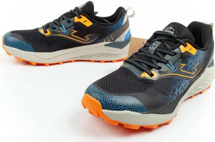 Atlete trail running për meshkuj Joma Tundra, të zeza