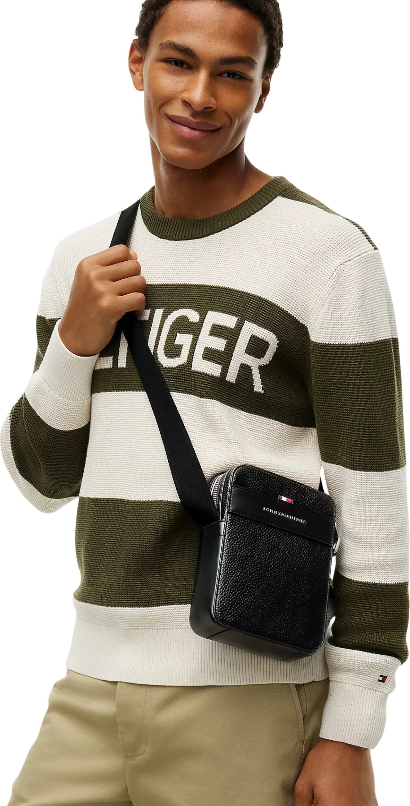 Çantë crossbody Tommy Hilfiger TH Central Mini Reporter AM0AM14698 për meshkuj, e zezë