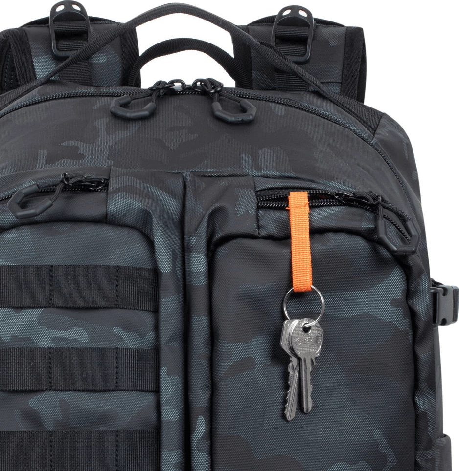 Çantë shpine RIVACASE 7661 Sherwood 32L për laptop 16" dhe tablet 10.1", navy camo