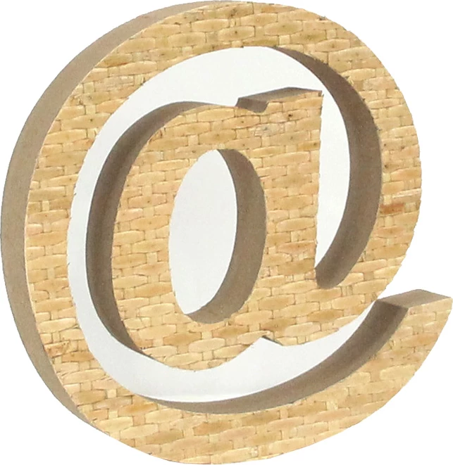 Dekor Kamira, simbol @, MDF dhe ratan natyral, 15x3x16cm