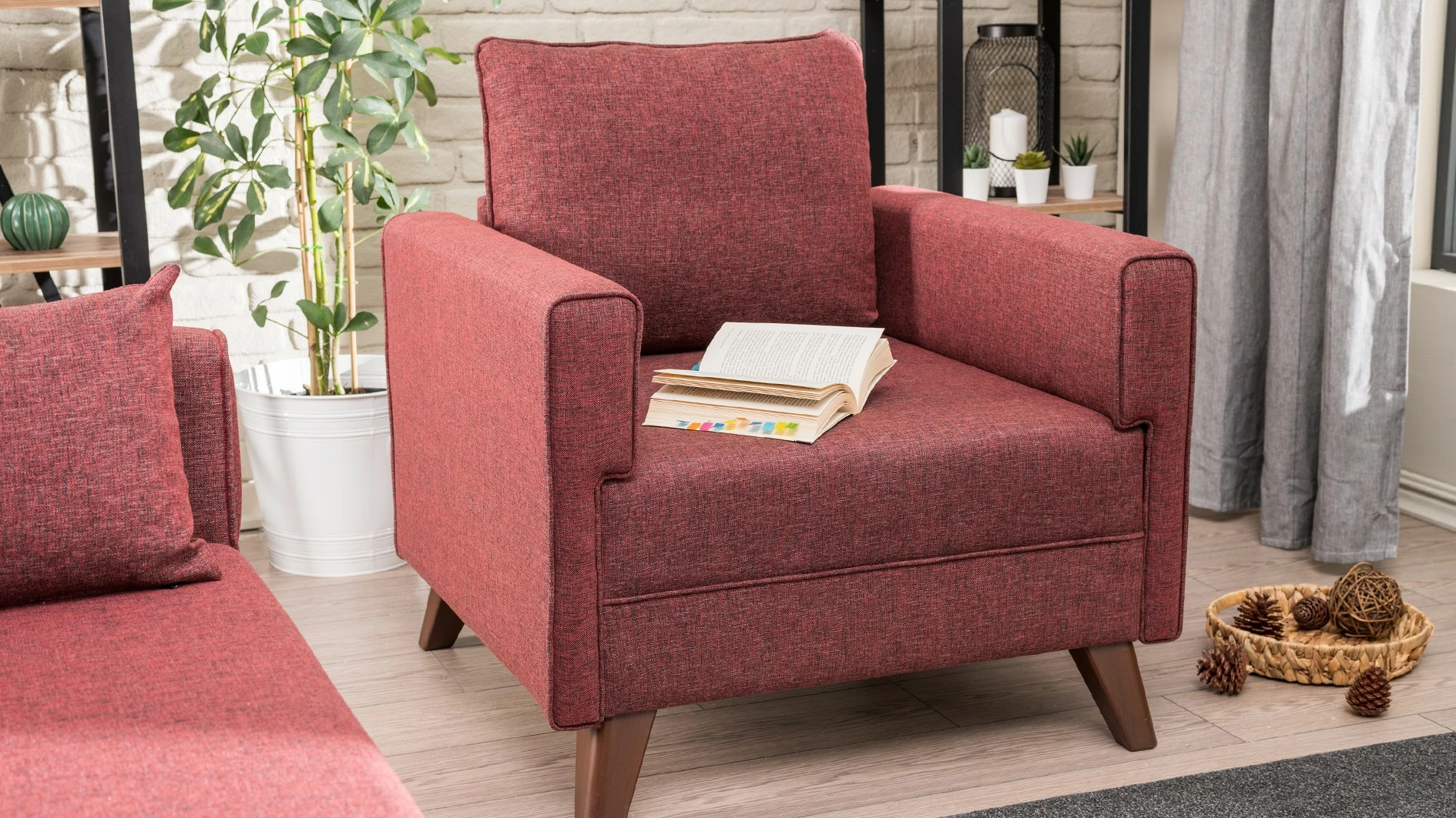 Fotel një vendësh Atelier del Sofa, Bella, ngjyrë e kuqe e errët