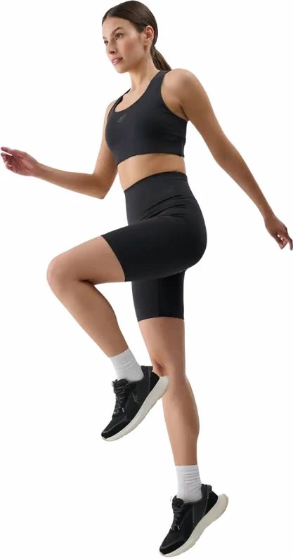 Shorce për femra 4F, të zeza