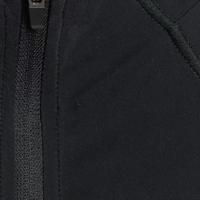 Duks për femra 4F, i zi