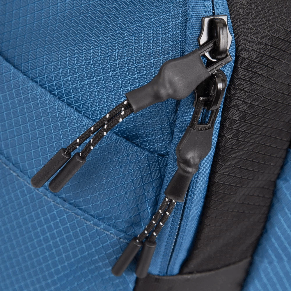 çantë sportive e palosshme RIVACASE 5235 Mercantour 30L, 480×280×260 mm, zi/blu