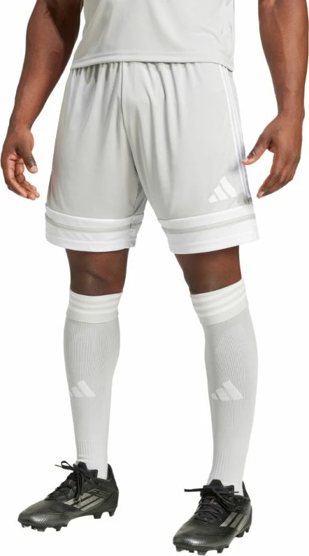 Shorce adidas për meshkuj, të hirtë