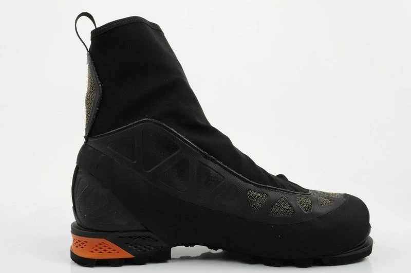 Atlete ngjitjeje për meshkuj Aku, të zeza