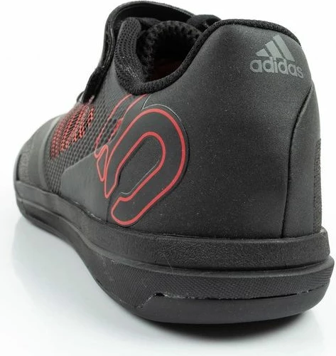 Atlete biçiklete adidas për meshkuj [Madhësia: 38]