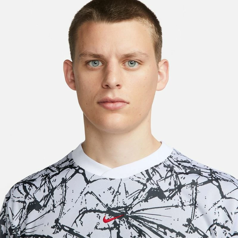 Maicë Nike për meshkuj, e bardhë me të zezë