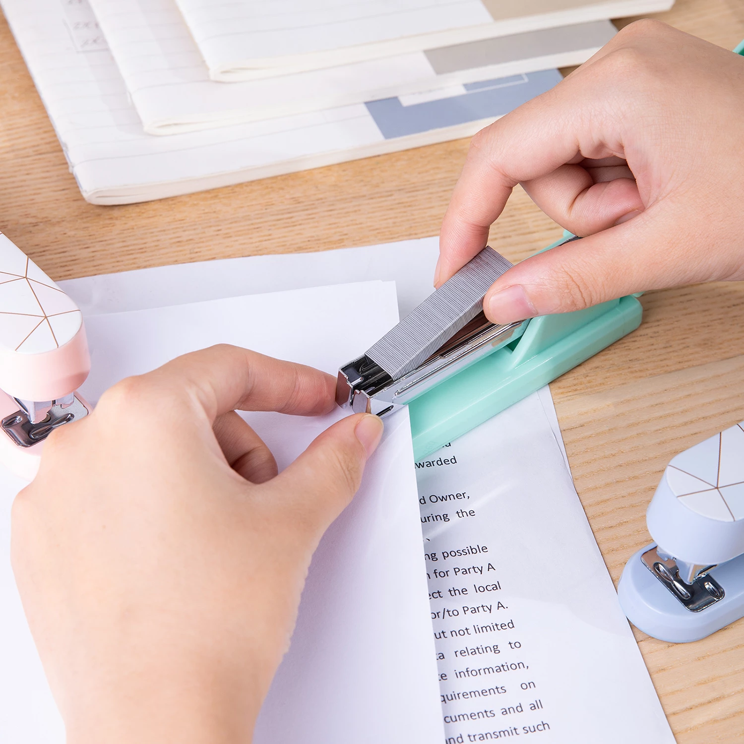 DELI HEFT 25FL MACARON 0402F