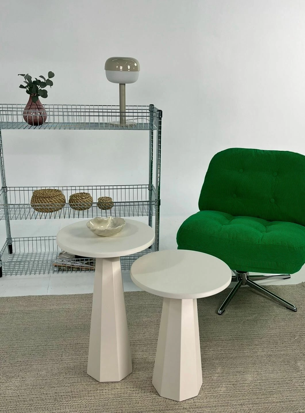 Set tavolinash anësore Skye Decor, Lilyum (57 + 47), krem