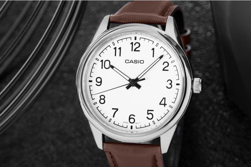 Orë dore për meshkuj Casio, kafe