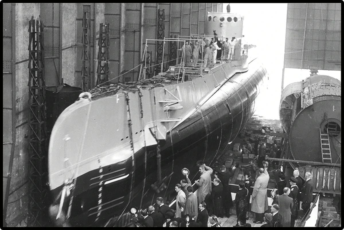 Set ndërtimi me blloqe, Cobi, ORP Sęp 4856, 190 pjesë, shkallë 1:300, 7+