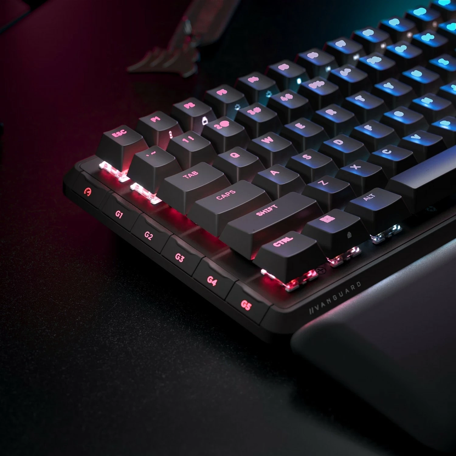 Tastierë Corsair VANGUARD PRO 96 MGX, RGB, me kabllo, e zezë