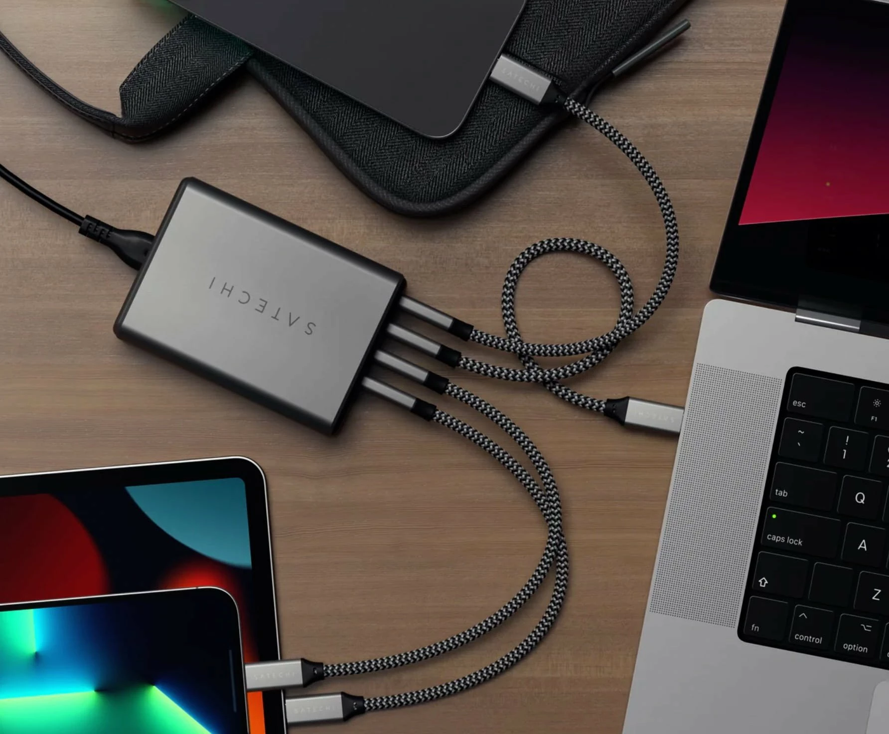 Karikues GaN Satechi ST-UC165GM-EU 165W 4x USB-C PD, i zi