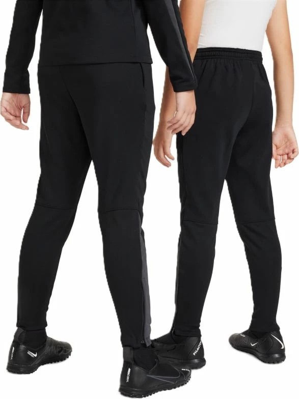 Pantallona sportive Nike për meshkuj, të zeza