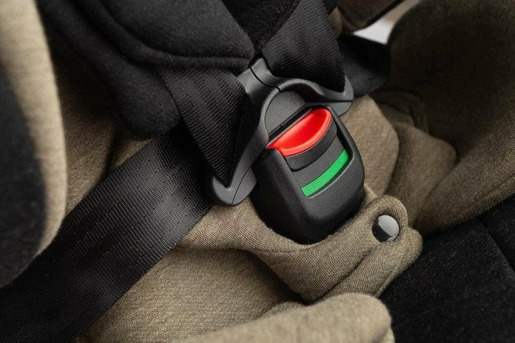 Ndenjëse për veturë Caretero Turox i-Size 40-150 cm, ISOFIX, 360° rrotulluese, Khaki (gjelbër)