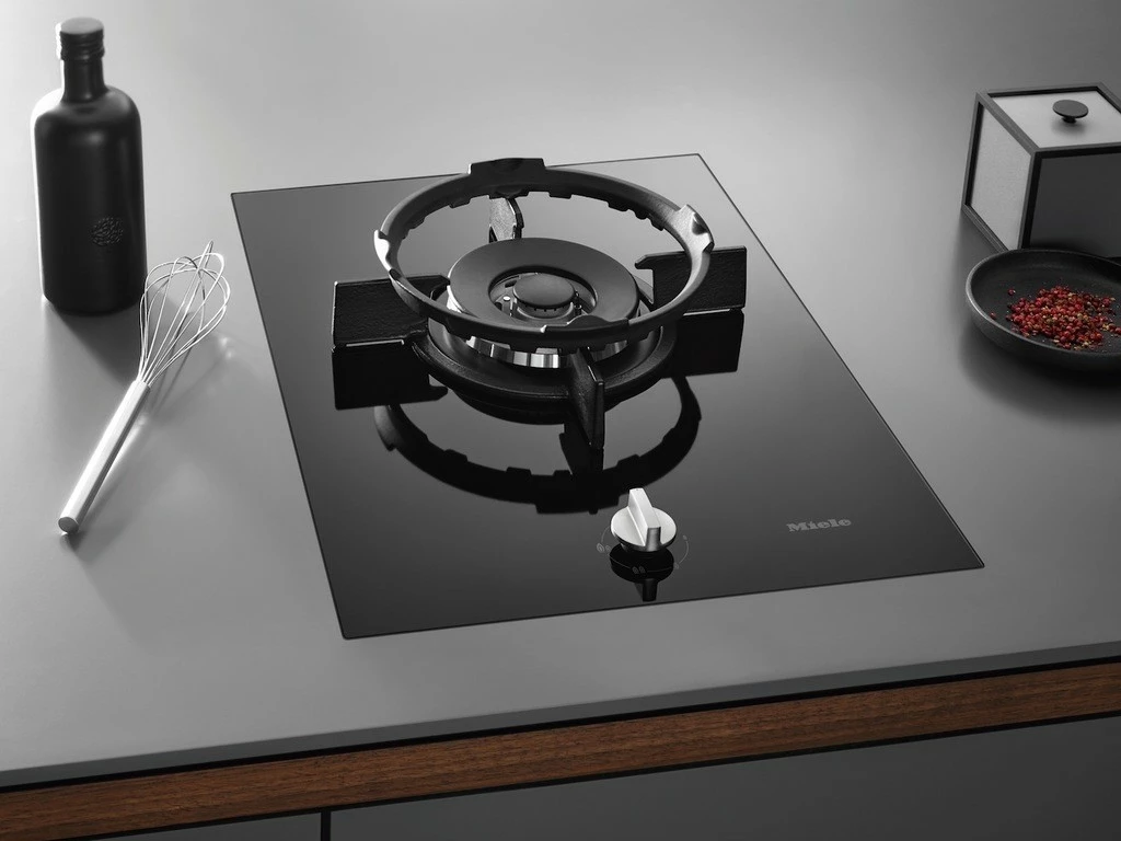 Pllakë gatimi me gaz Miele CS 7101-1 FL, djegës dual wok, GasStop, e zezë