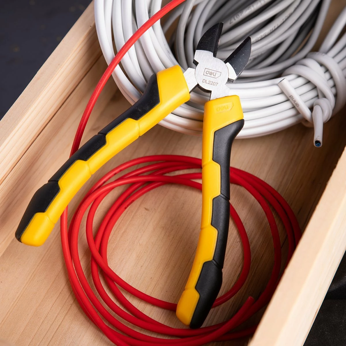 Darë diagonale Deli Tools EDL2207, 7 inç, e verdhë