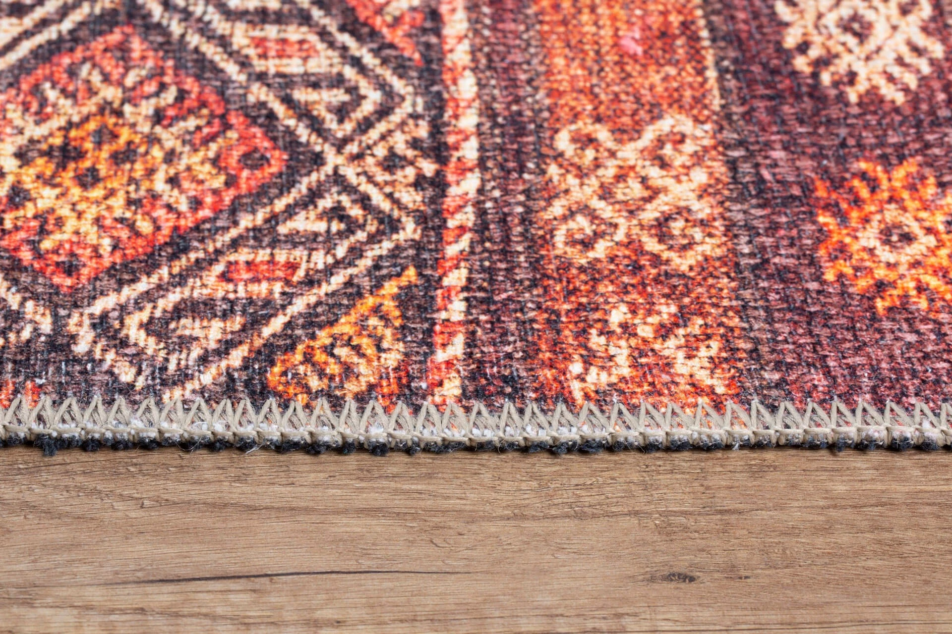 Qilim (210 x 310) Conceptum Hypnose, Soul Chenille - i kuq AL 215