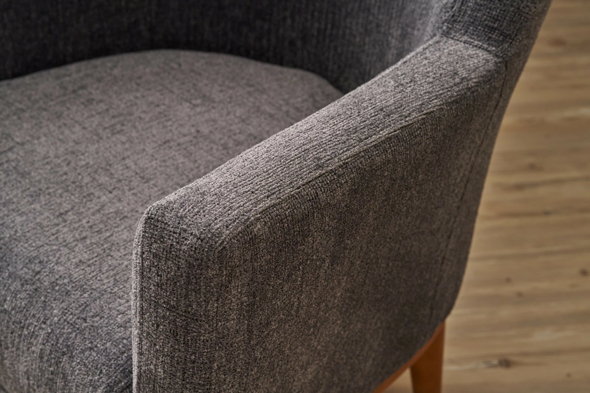 Karrige Wing Atelier del Sofa, Gonca, ngjyrë gri