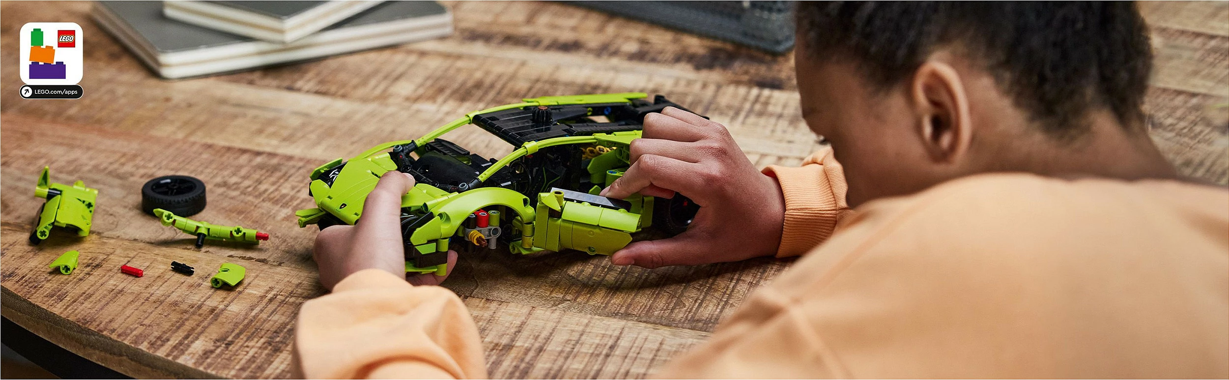 Set ndërtimi LEGO Lamborghini Huracán Tecnica, 806 pjesë, shumëngjyrësh