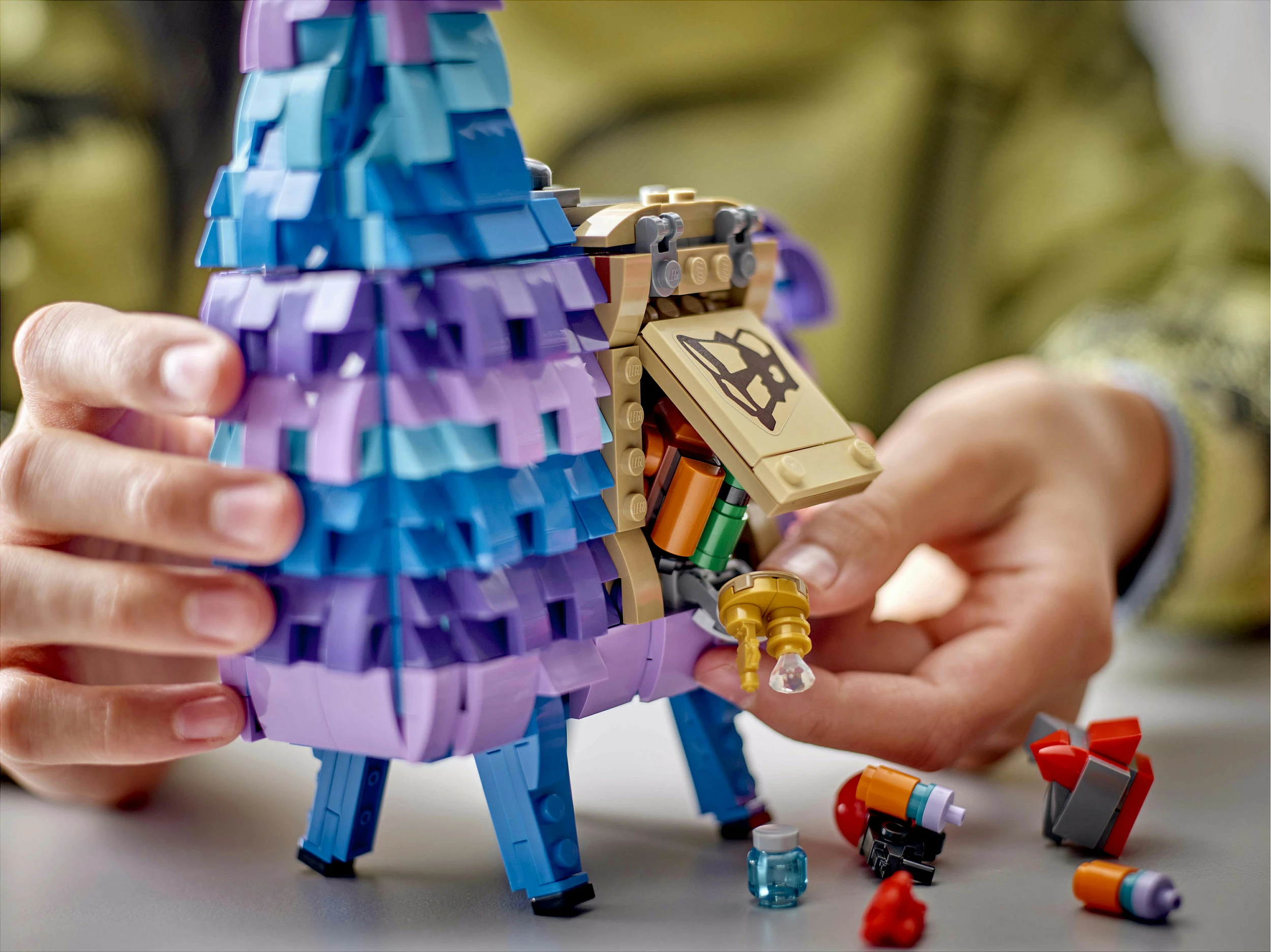 Set ndërtimi LEGO Fortnite Supply Llama 77071, 691 pjesë, shumëngjyrësh