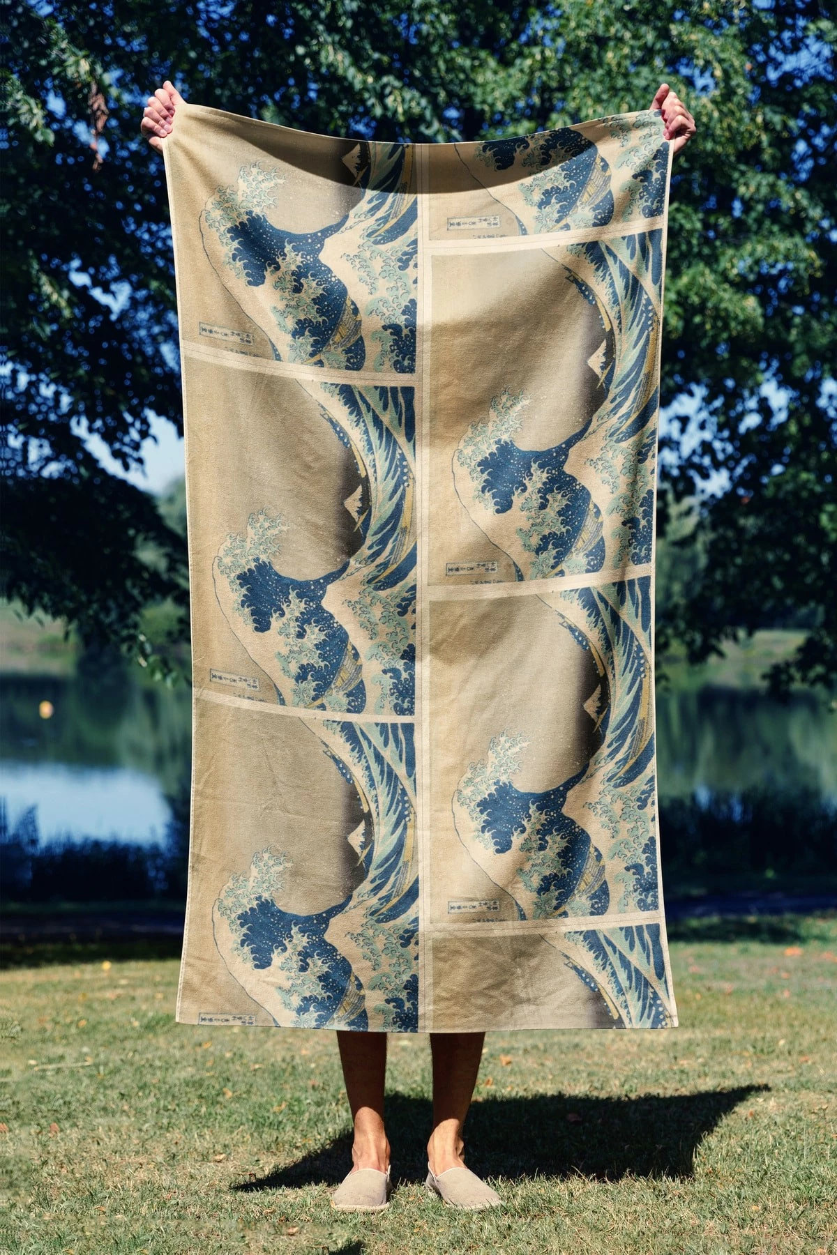 Peshqir plazhi Mijolnir, The Great Wave, shumëngjyrësh, 70x130cm
