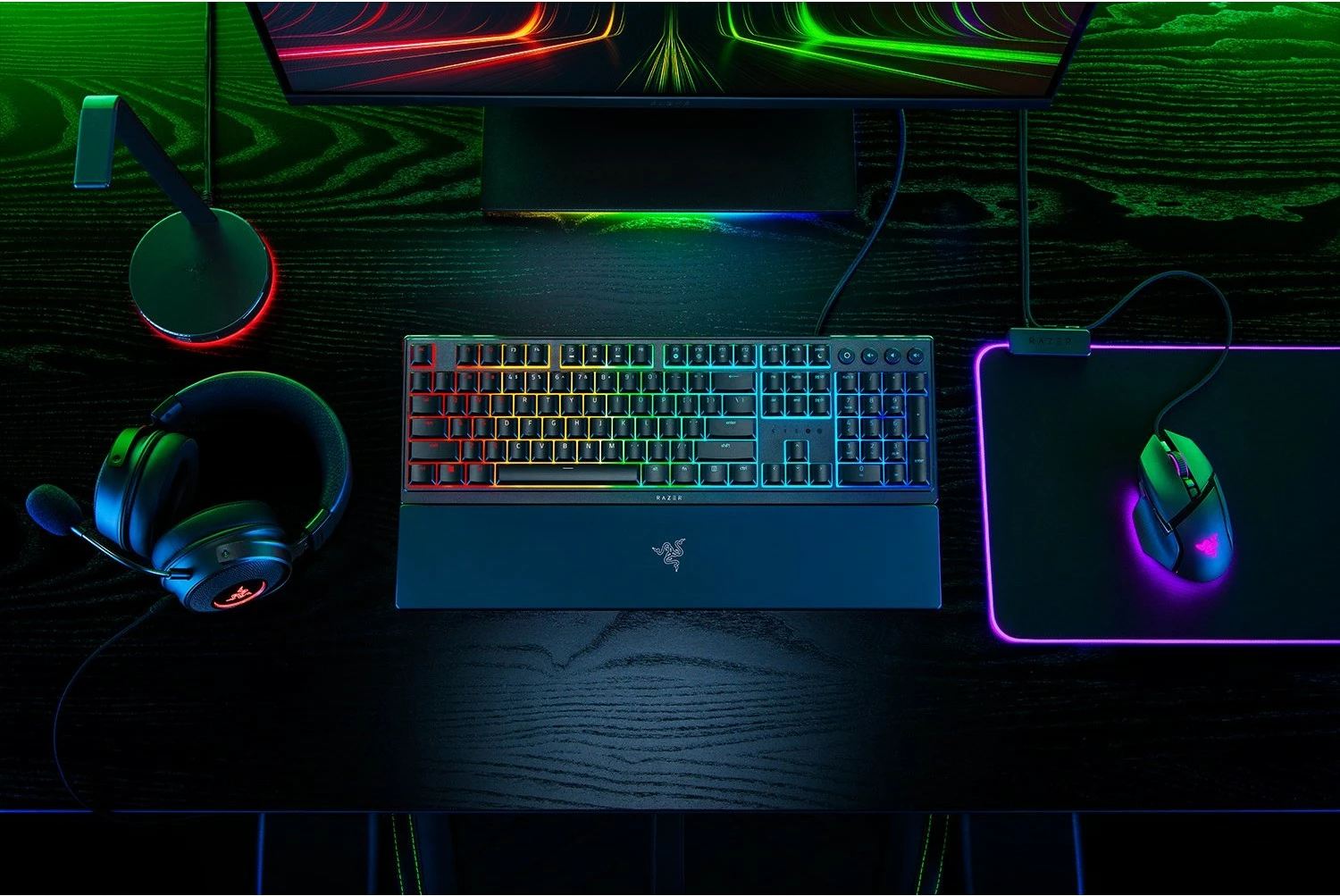 Tastierë gaming Razer Ornata V3, RGB, me kabllo, DE-Layout, me mbështetëse dore, e zezë