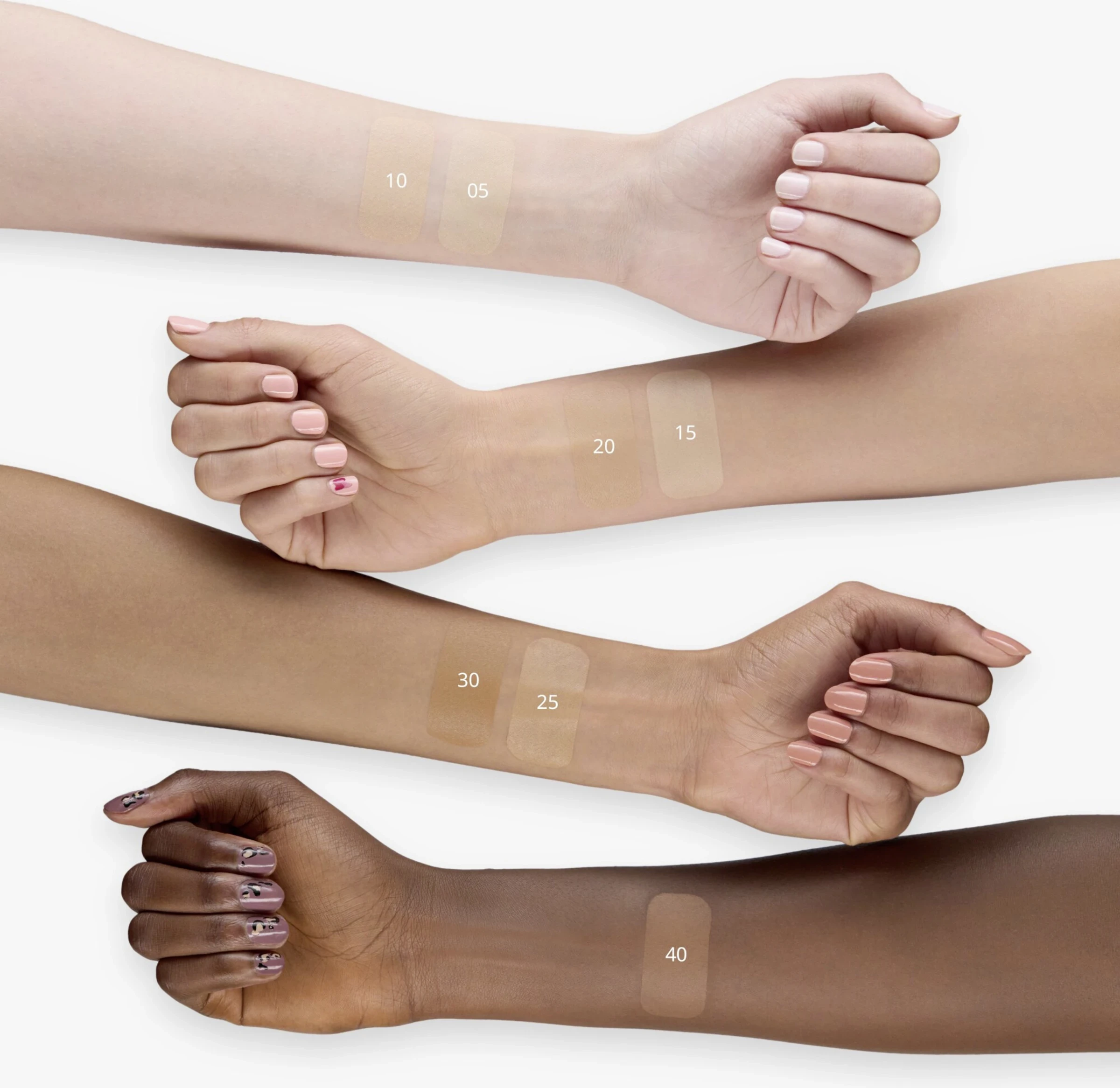 Korrektor Essence Multitask no. 10 Peachy Ivory, 3 ml