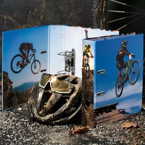 Dosje A4 HERMA, karton, motiv mountain bike, shumëngjyrëshe, 7 cm, me mekanizëm lever