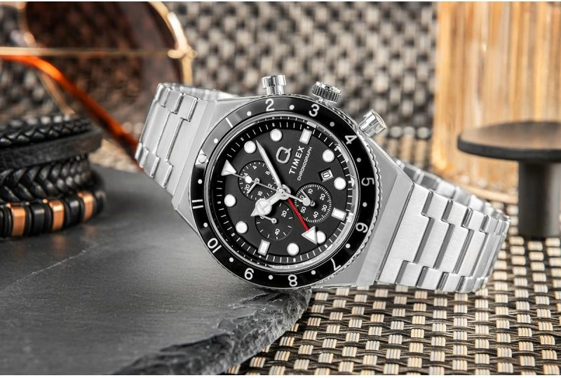 Orë dore për meshkuj Timex, e zezë