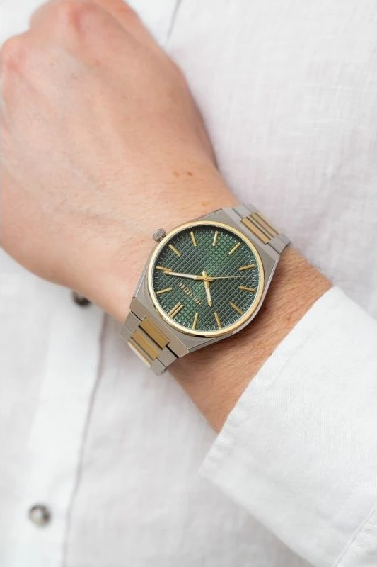 Orë dore për meshkuj Paul Lorens, ari