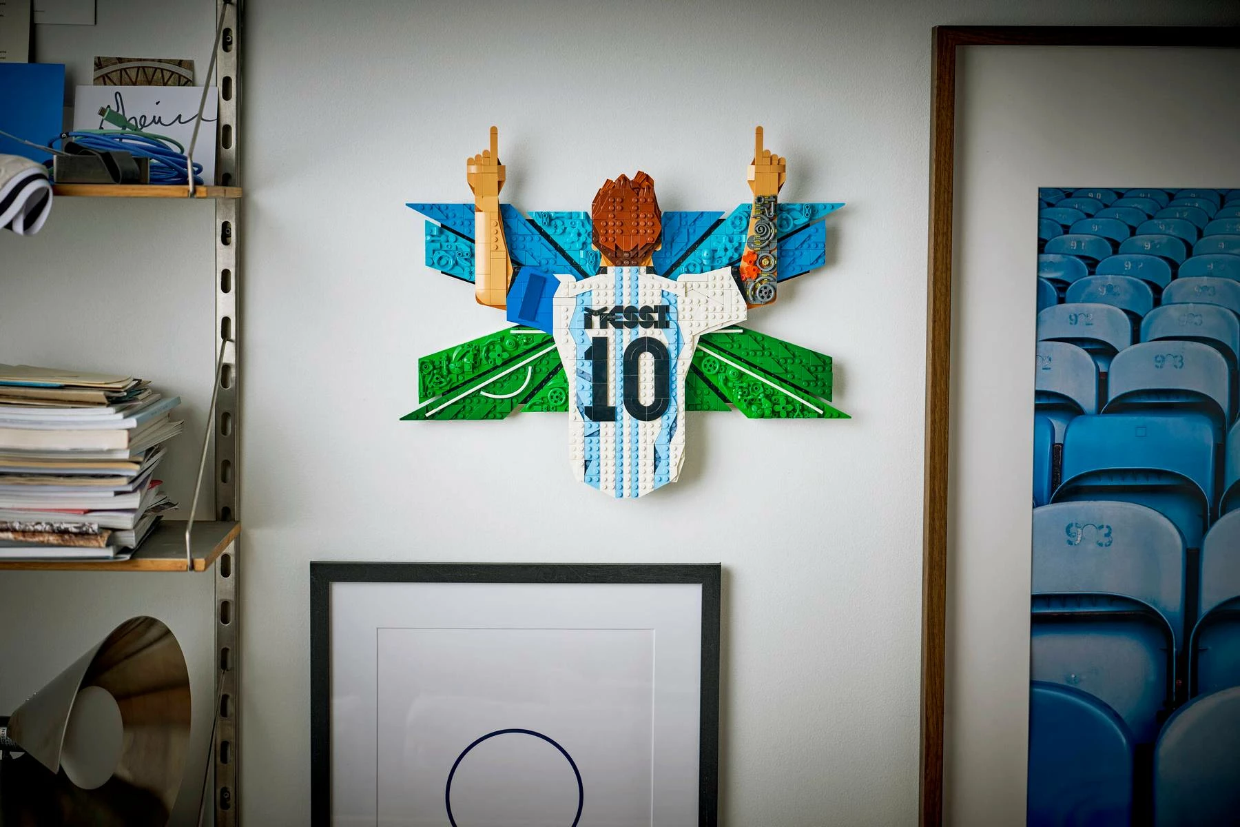 Set LEGO LEGO Editions Football Lionel Messi Celebration 43018, 1427 copë