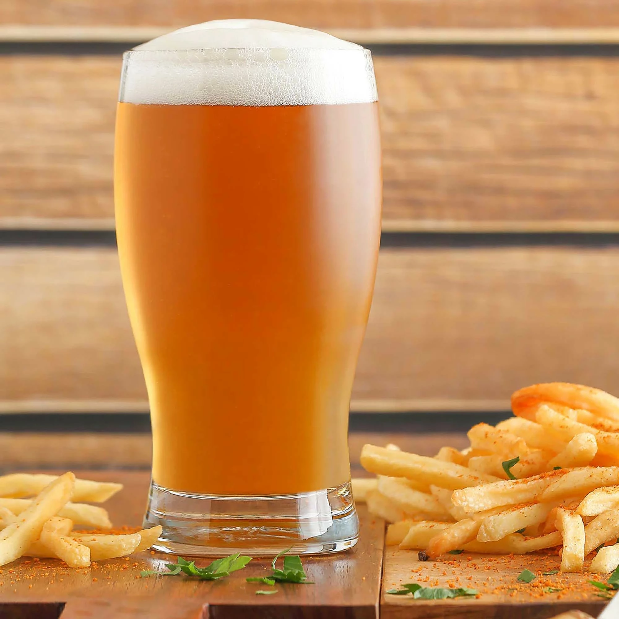 Gotë birre LAV Belfast 565 ml transparente, set 6 copë