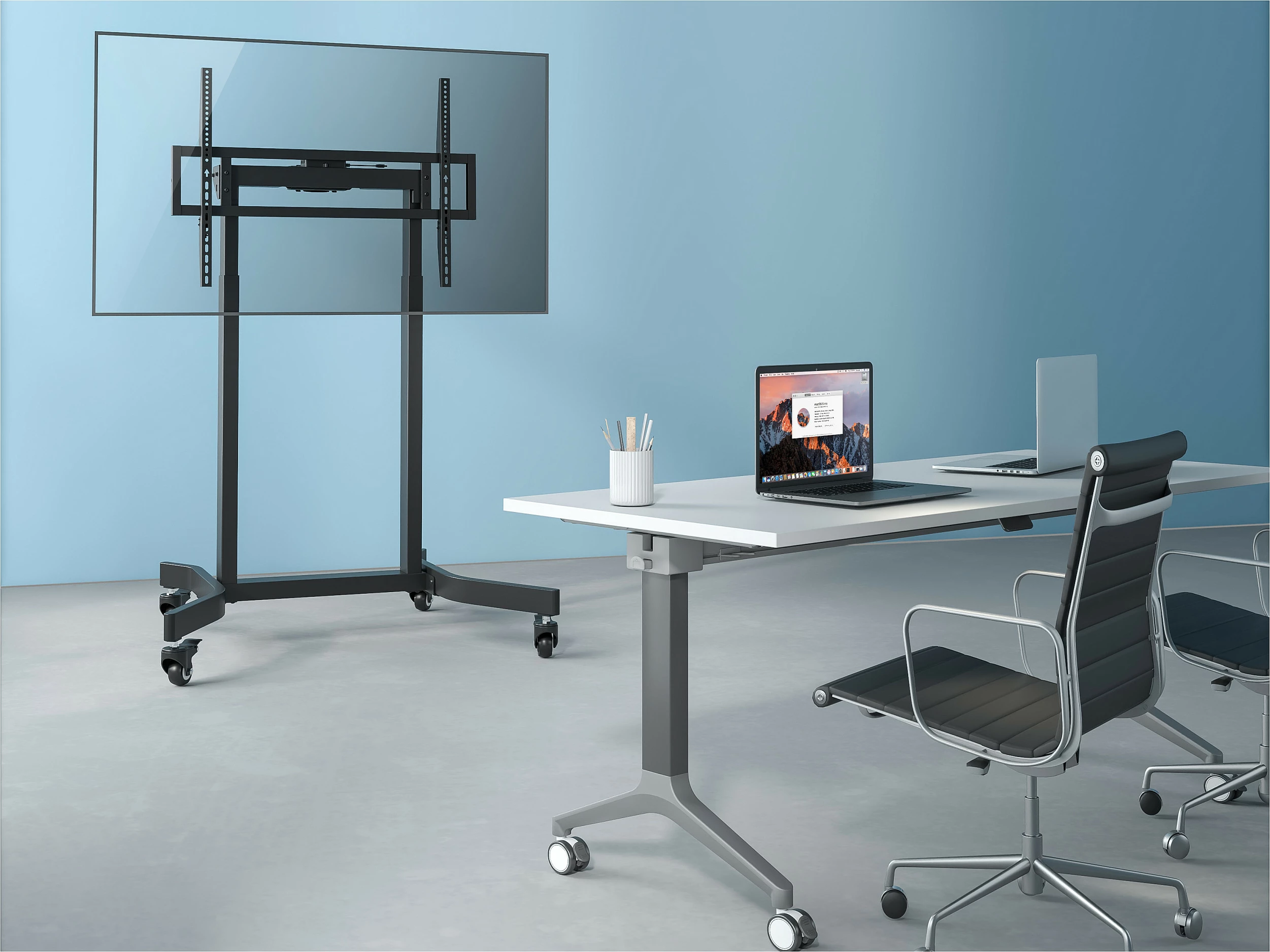 Mbajtëse dyshemeje për TV/Monitor EQUIP 650632, 55"-100", VESA 800x600, me rrota, 120 kg, e zezë