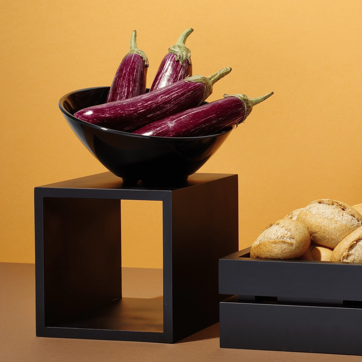 tas i pjerrët, Fine Dine, melaminë, Ø233 x 125 mm, e zezë