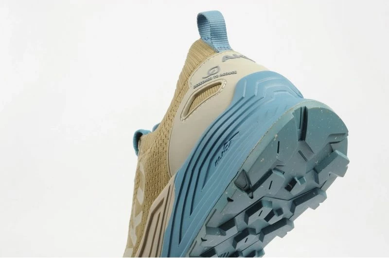 Atlete trekking për meshkuj Aku, bezhë