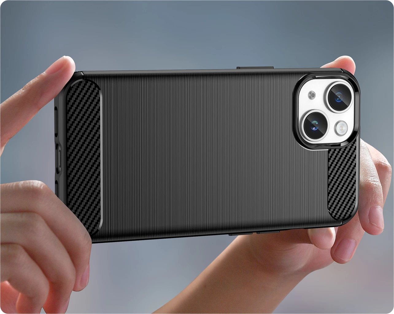 Mbështjellës Hurtel Carbon Case për iPhone 14 Plus, i zi