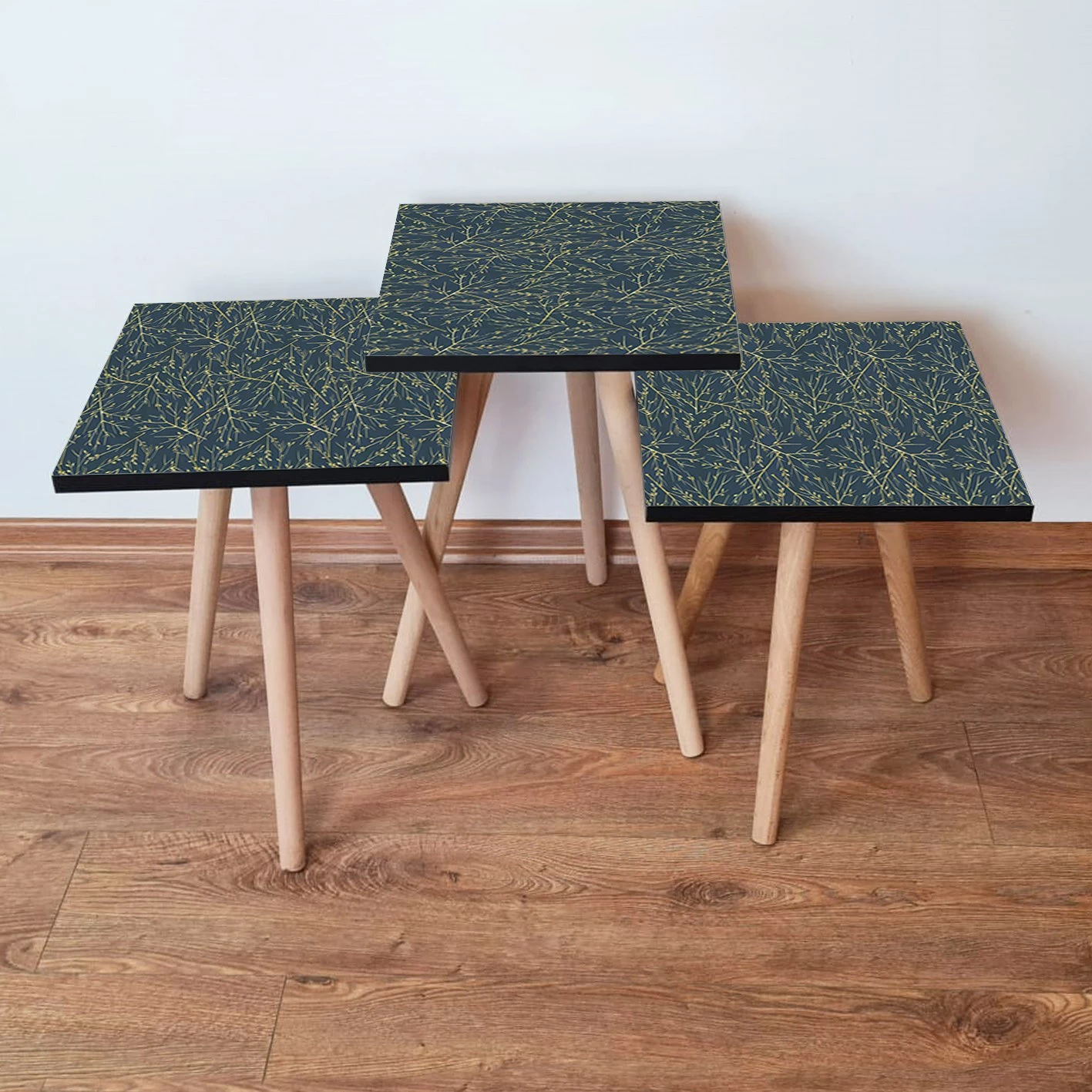 Set tavolinash ndihmëse, 3 copë, ngjyrë gri dhe ari, Skye Decor, 3Shp236