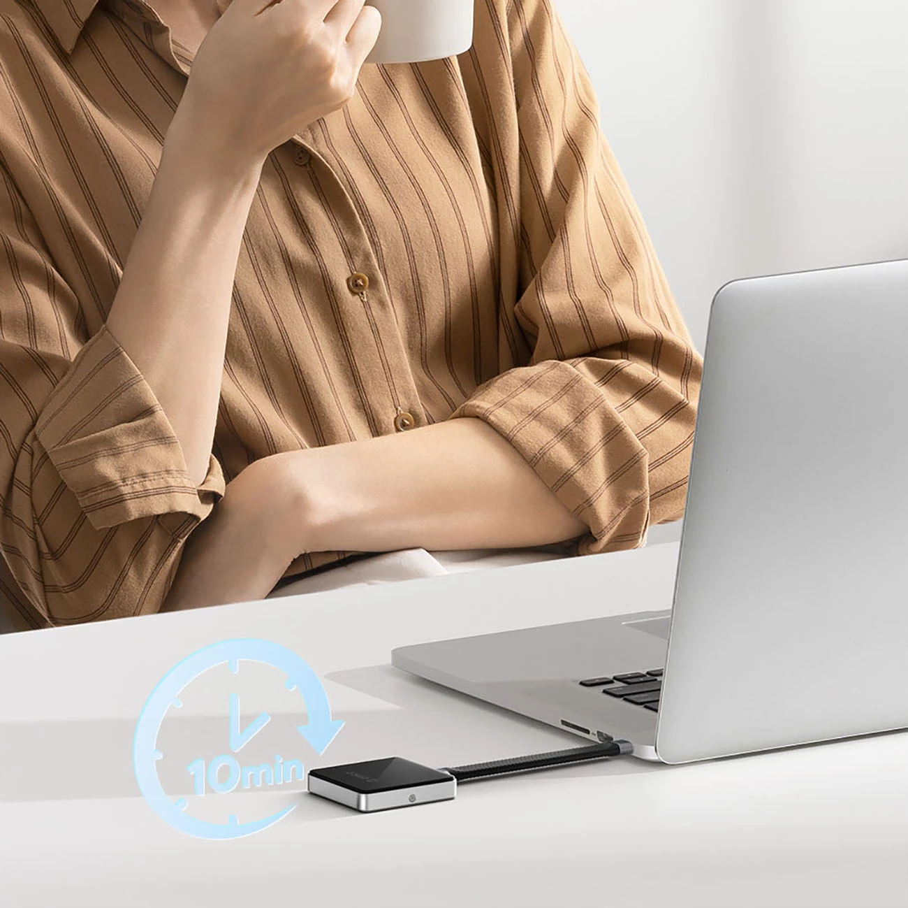 Kasë Orico AP30-G2 për SSD M.2 NVMe, MagSafe, USB-C 3.2, e zezë