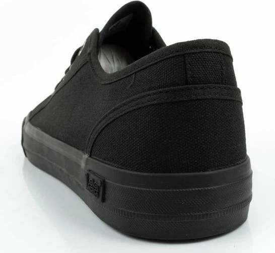 Atlete meshkuj Lee Ava Low, të zeza