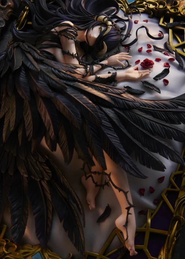 Figurinë koleksionuese Square Enix Albedo Ending Ver. (Art by so-bin) 1/7, PVC/ABS, 27×20×17 cm, e zezë/artë