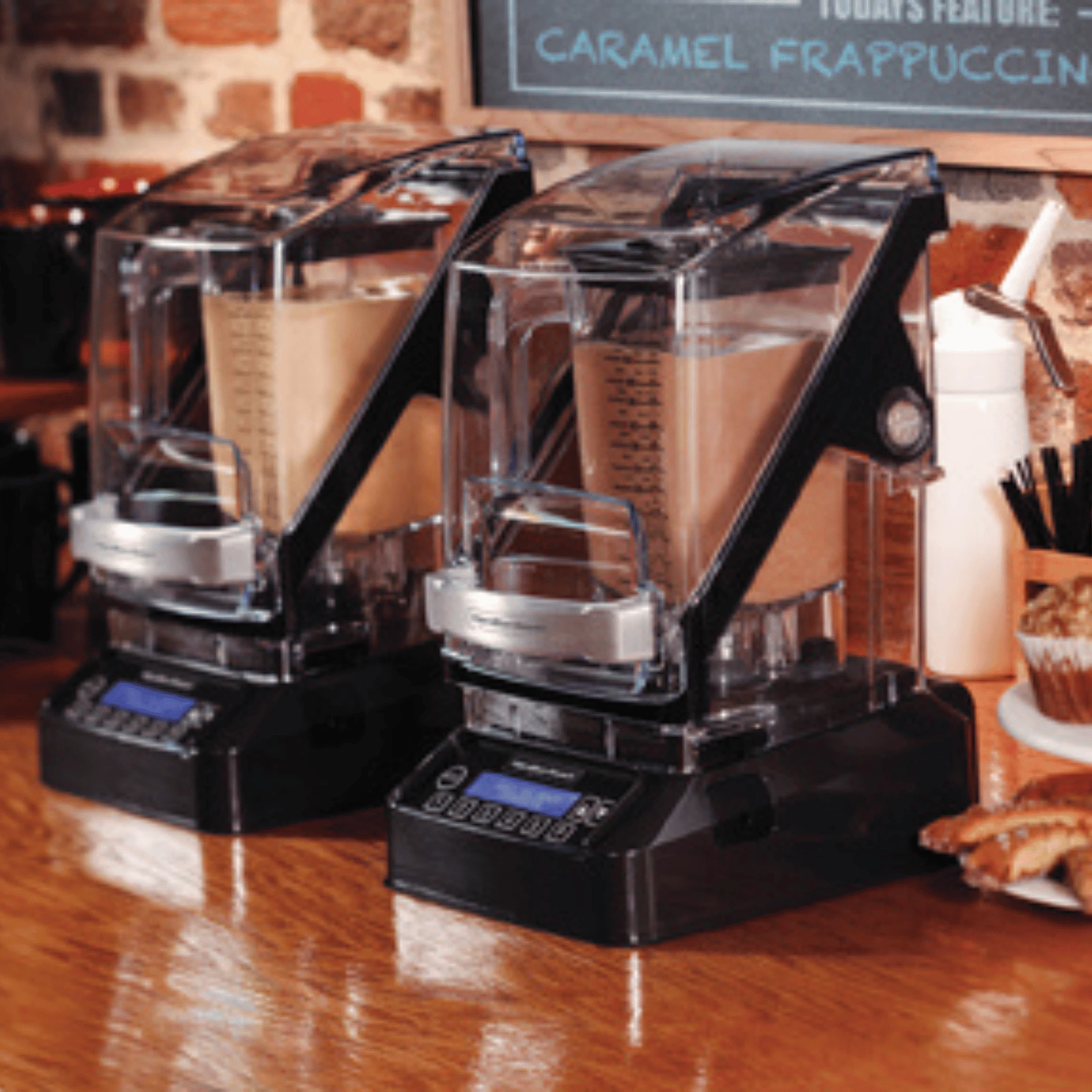 Blender komercial Hamilton Beach Commercial HBH755R-CE 64oz/2L me QuietBlend dhe Wave~Action, i zi