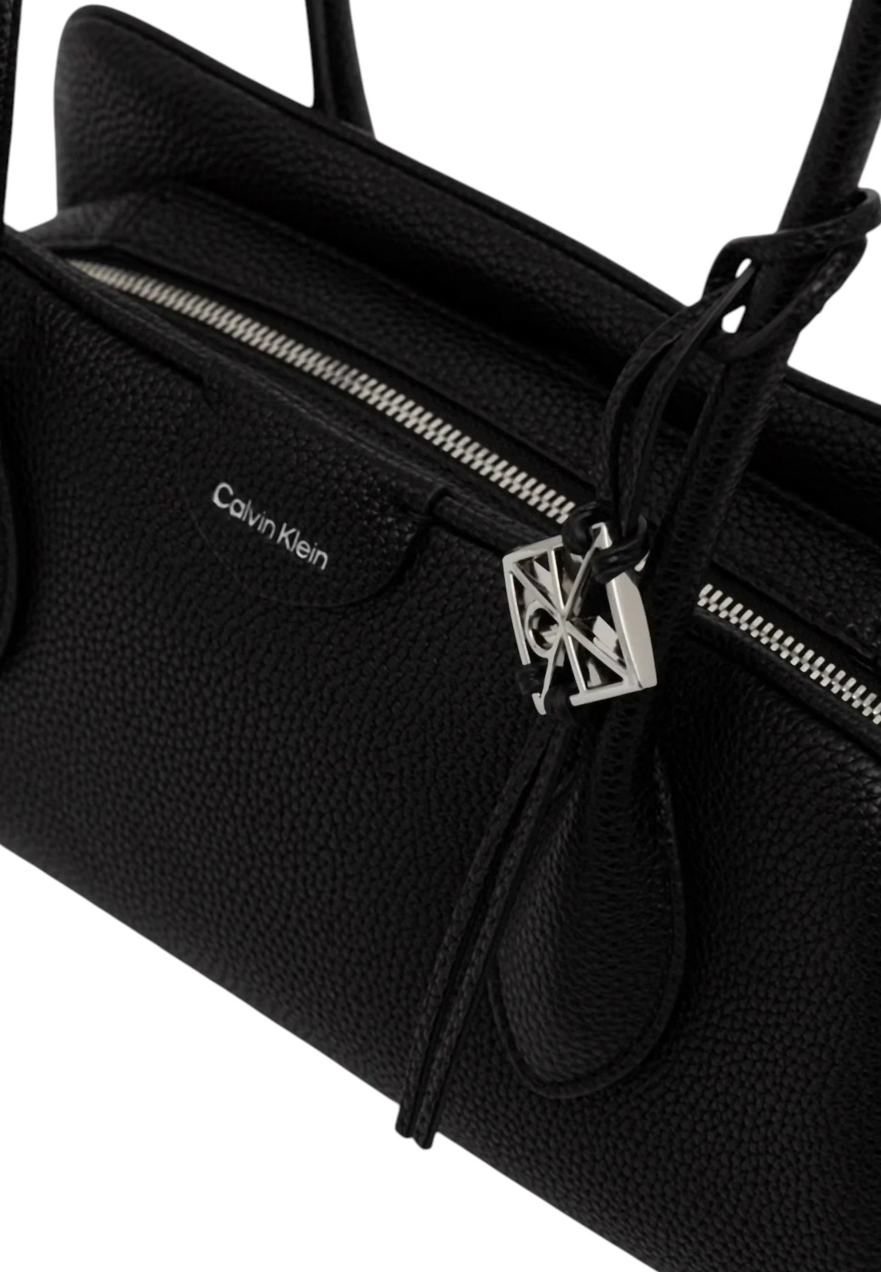 Çantë krahu Calvin Klein Emblem Trio Pebble LV04F3743G për femra, e zezë